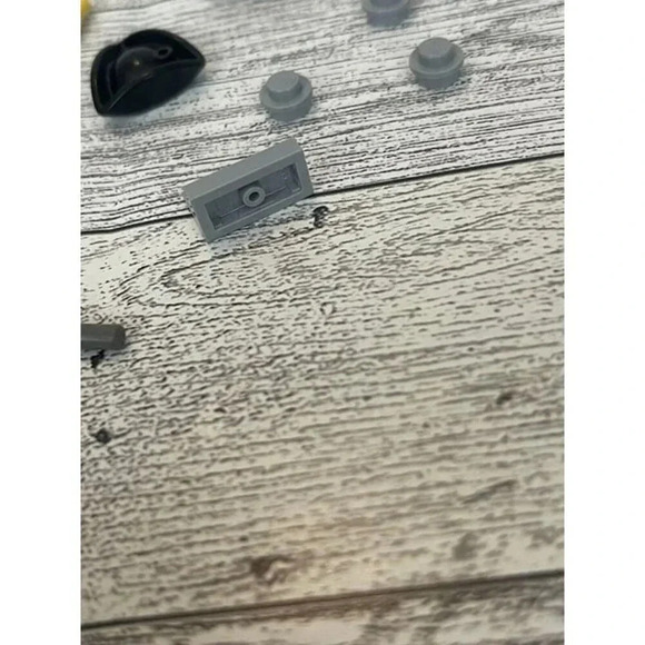 Lego Parts And Pieces Lot Of 13 - Picture 6 of 7